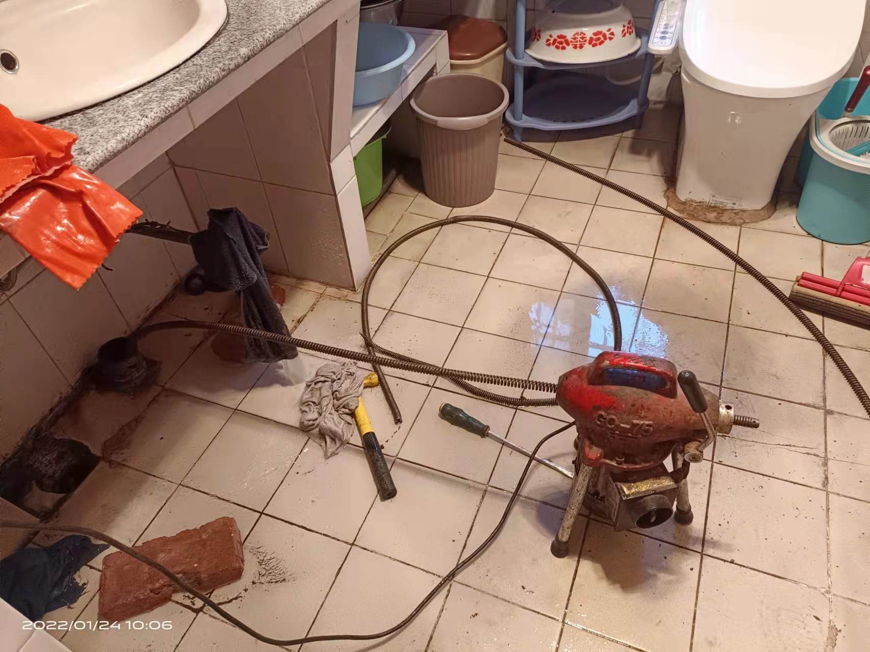 仁兴镇疏通厨房下水道，地漏疏通