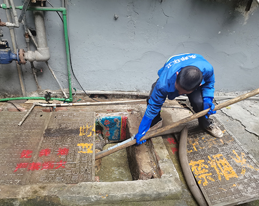 仁兴镇清掏化粪池